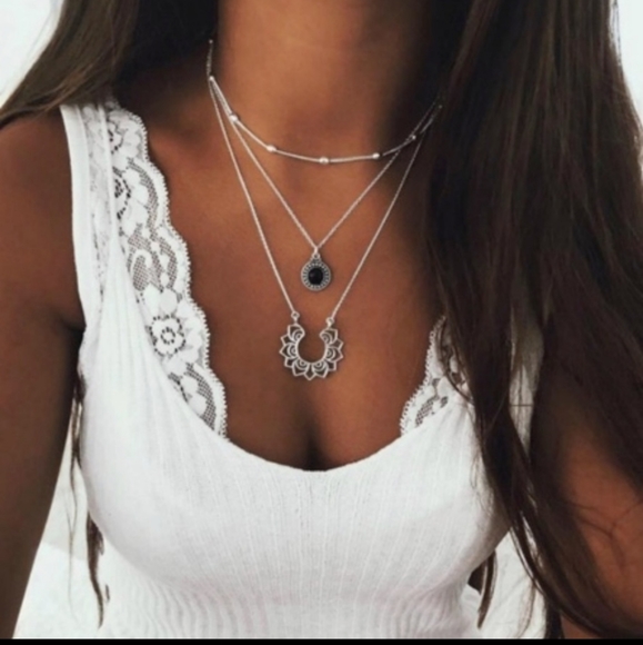 ☆ Triple Layer Silver Tone Bohemian Necklace - Picture 1 of 4